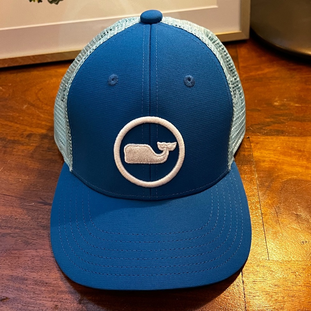 Vineyard Vines Boys Whale Dot Performance Trucker Hat